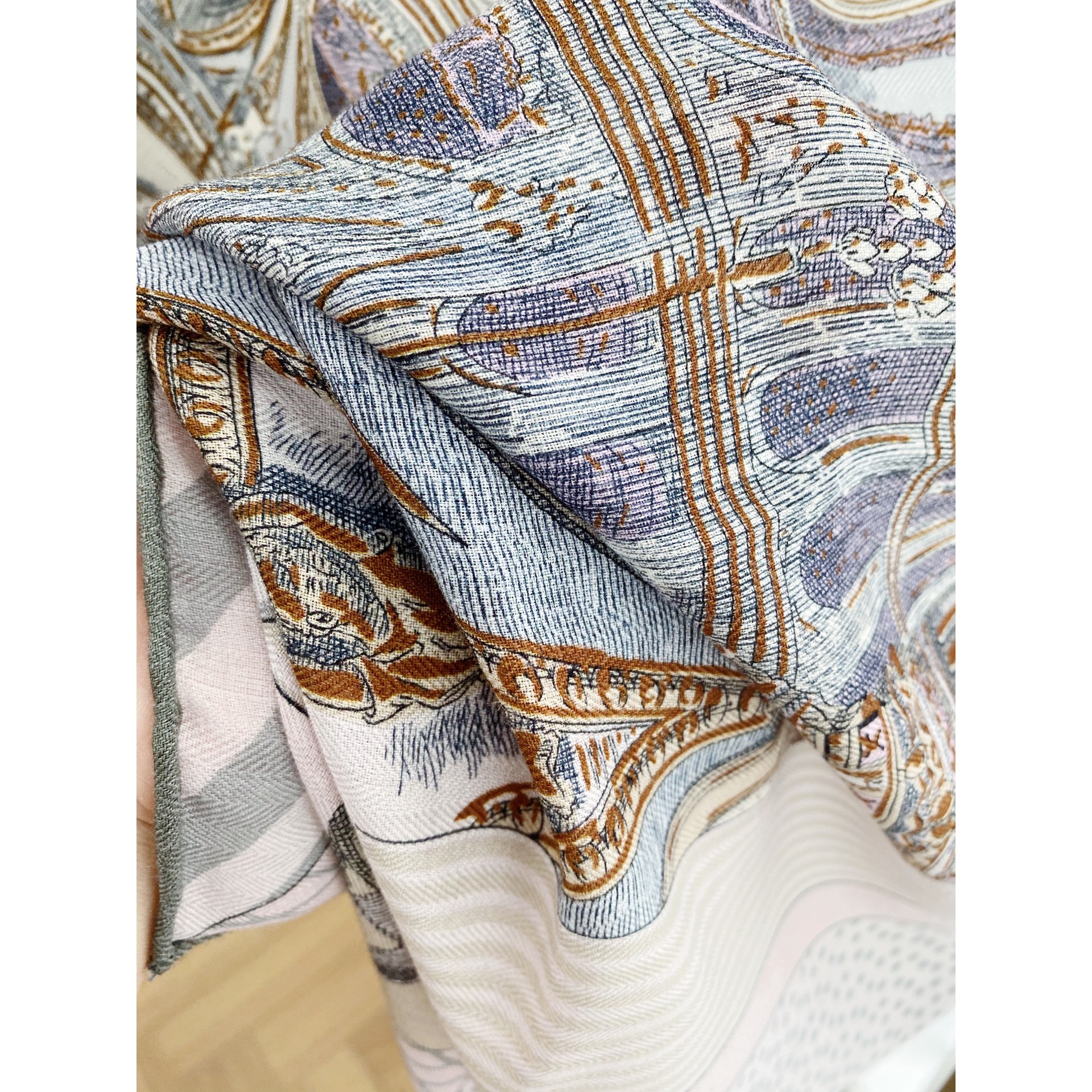 Winter Luxury Scarf Women Hand - مراجعة Winter Clothing Hong Kong وسعره