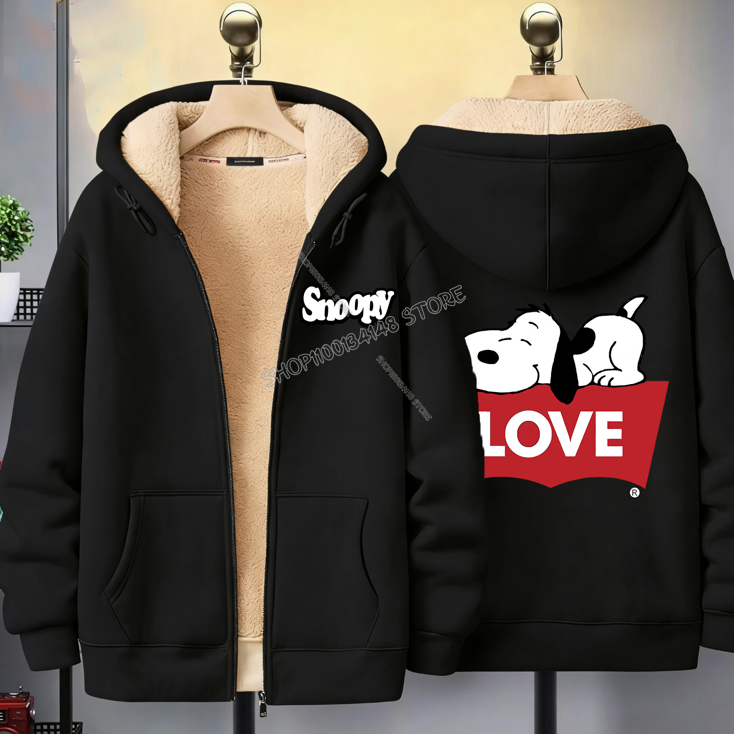 Snoopy Black Zip Hoodie Adult  - مراجعة Winter Clothing Uae وسعره