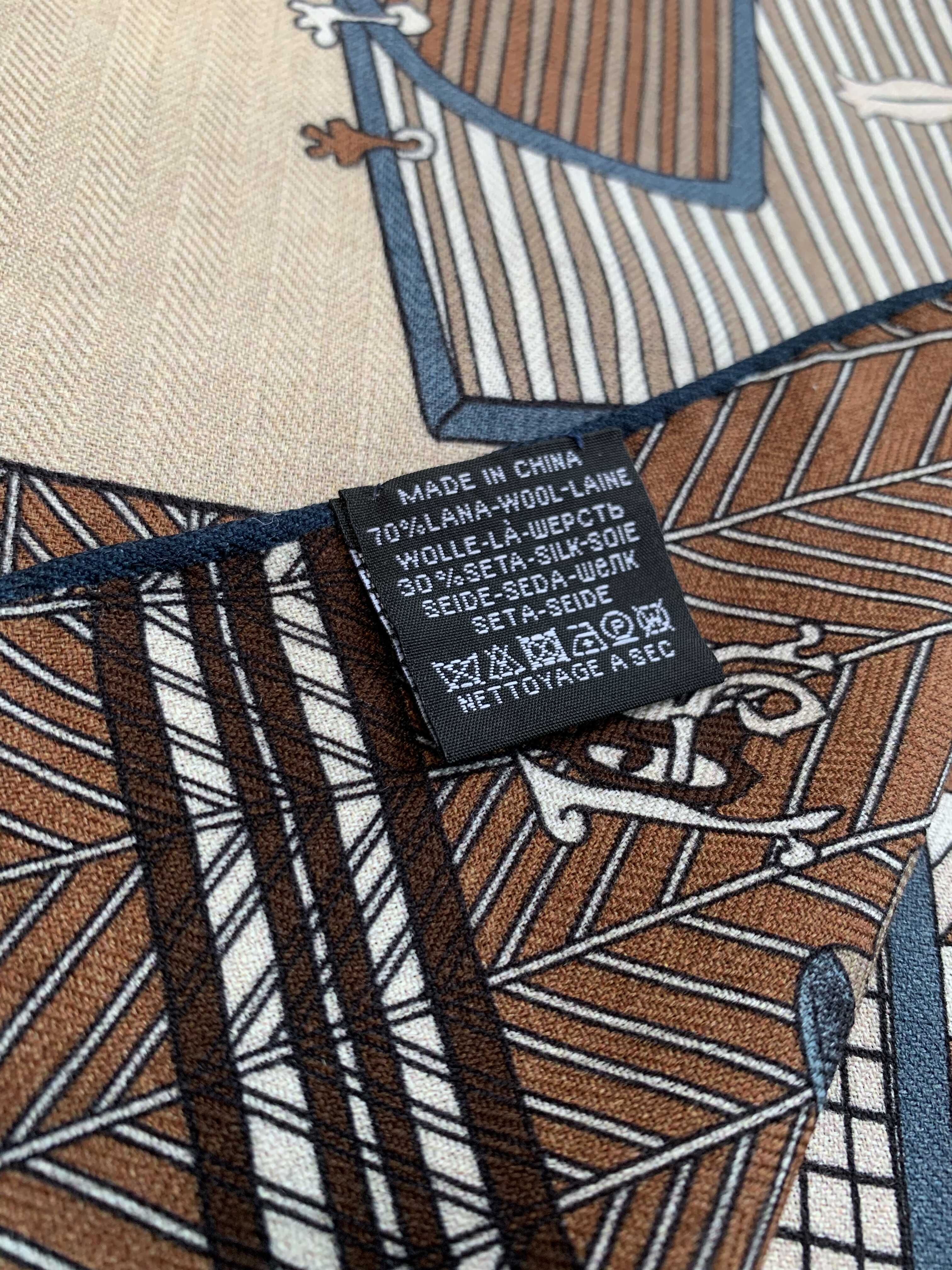 Double Faced Print Designer Sc - مراجعة Winter Clothing Hong Kong وسعره