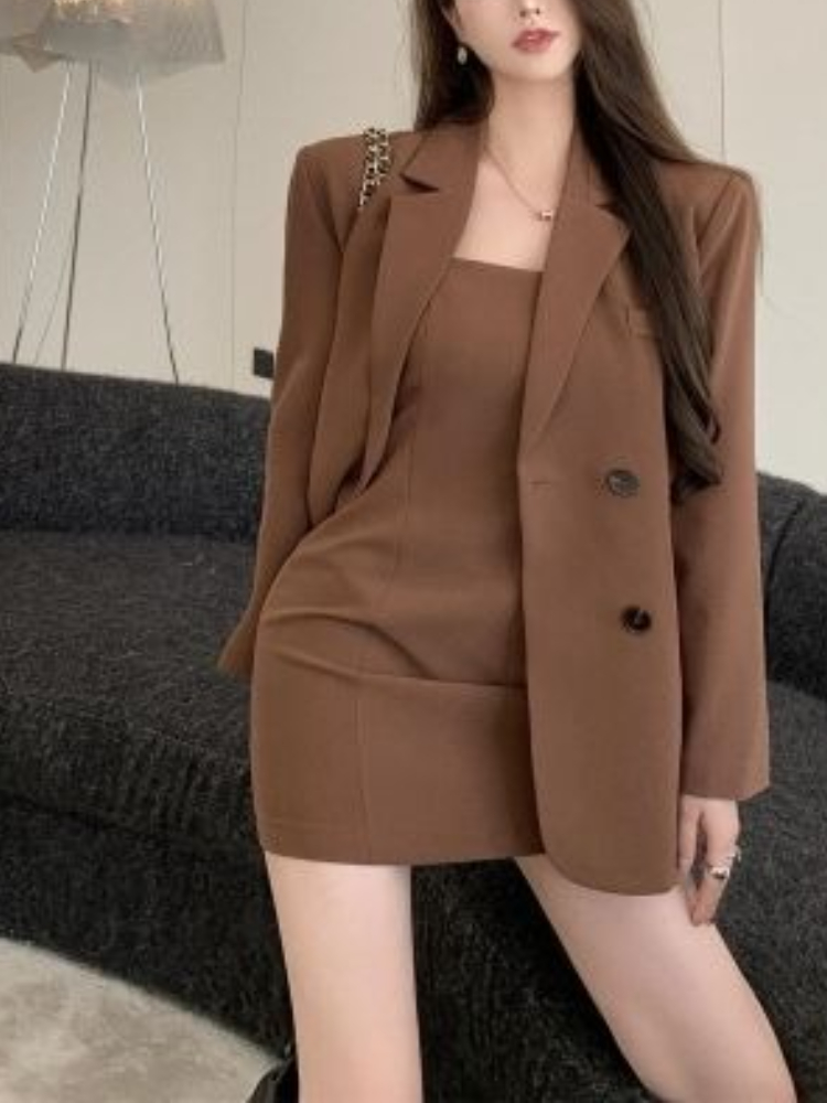 Autumn Winter Brown Elegant 2  - مراجعة Winter Clothing Design وسعره