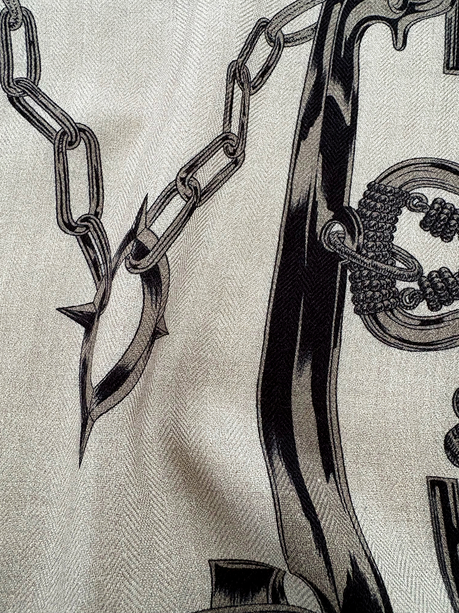 Double Faced Scarf 65cm Luxury - مراجعة Winter Clothing Hong Kong وسعره