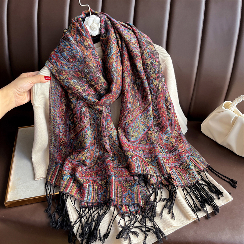 Luxury Embroidery Cashmere Win - مراجعة Cashmere Scarf Wrap وسعره
